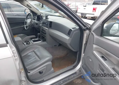 2007 Jeep Grand Cherokee Laredo z USA, uszkodzony, nr VIN 1J8GR48K17C637076